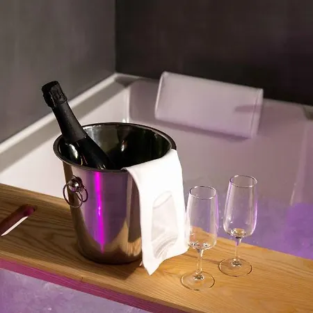 Minamina, Avec Jacuzzi Privatif Roquefort-la-Bédoule